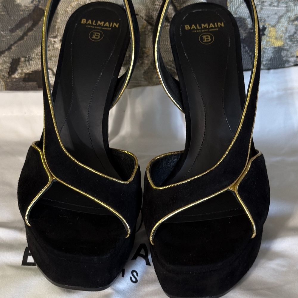 Brand new Balmain Suade Heels